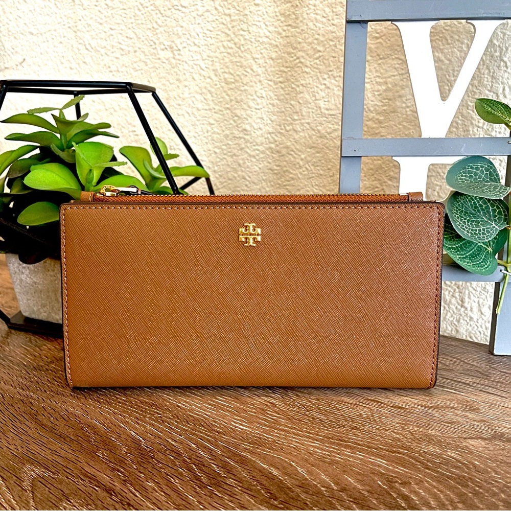 Tory Burch Emerson Slim Envelope Wallet (Moose) NWT